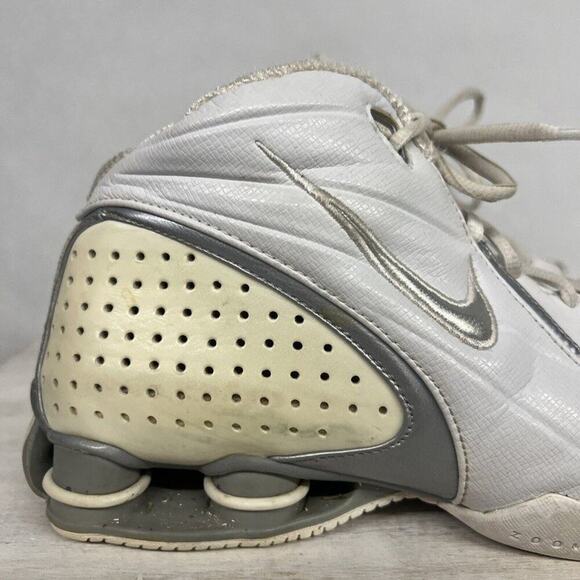 Vintage Nike Shox Revolution Womens Training Shoes Sz 9 Silver White 311233-101 - Picture 5 of 12